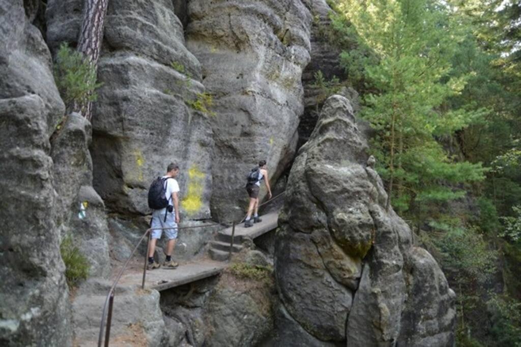 Brana Do Ceskeho Svycarska - Raj Cyklostezek Stare Krecany Exteriör bild